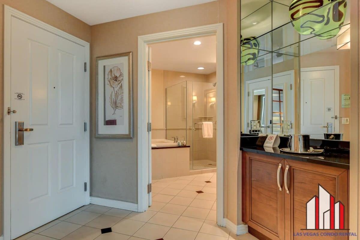 Mgm Signature-24-709 Strip View Jacuzzi Studio لاس فيغاس المظهر الخارجي الصورة