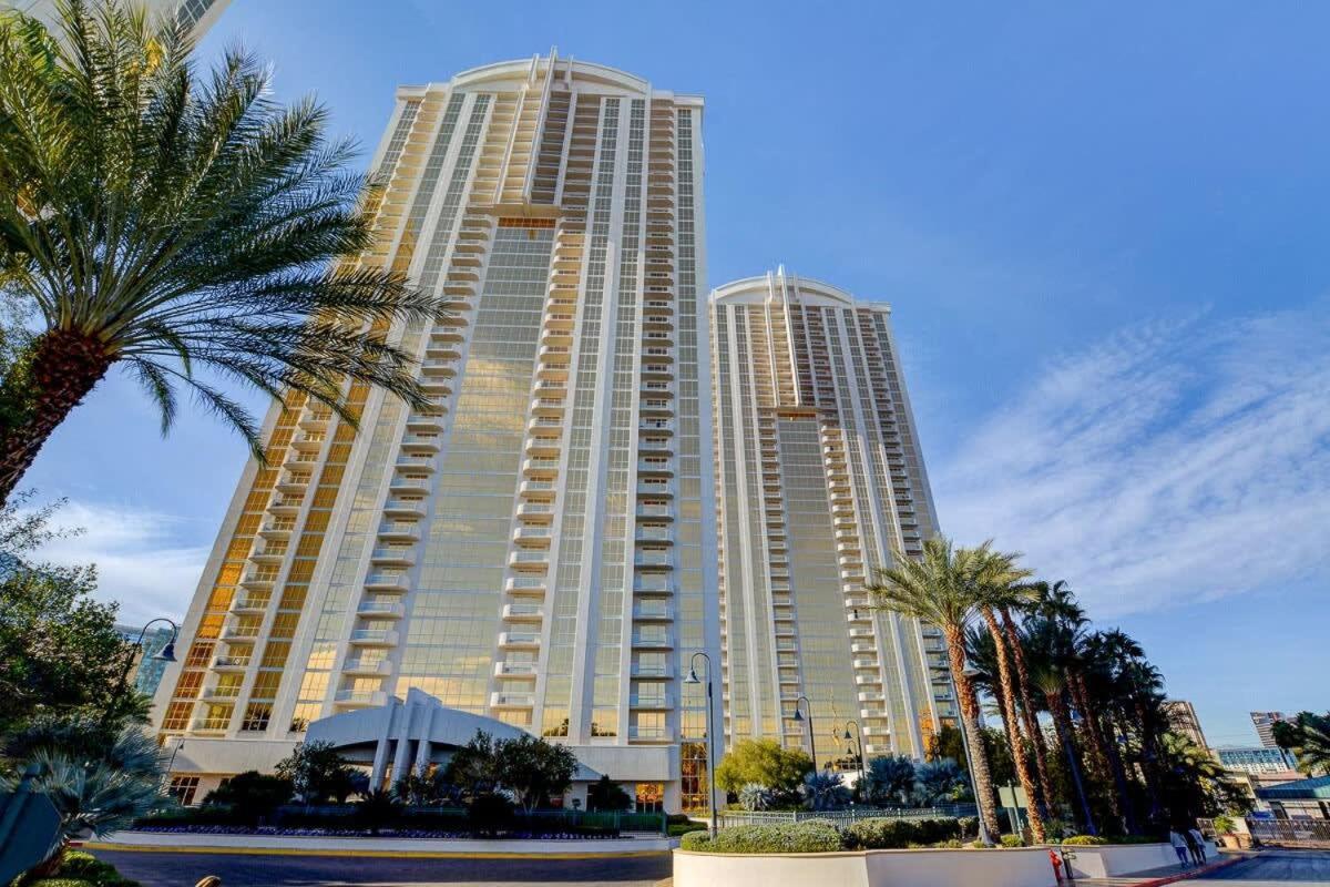Mgm Signature-24-709 Strip View Jacuzzi Studio لاس فيغاس المظهر الخارجي الصورة